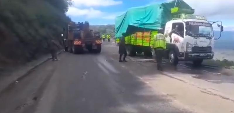 A Traffic police officer at the Rironi- Mahi Mahiu road.